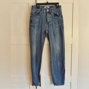 Elizabeth and James high rise skinny ankle jeans size 2